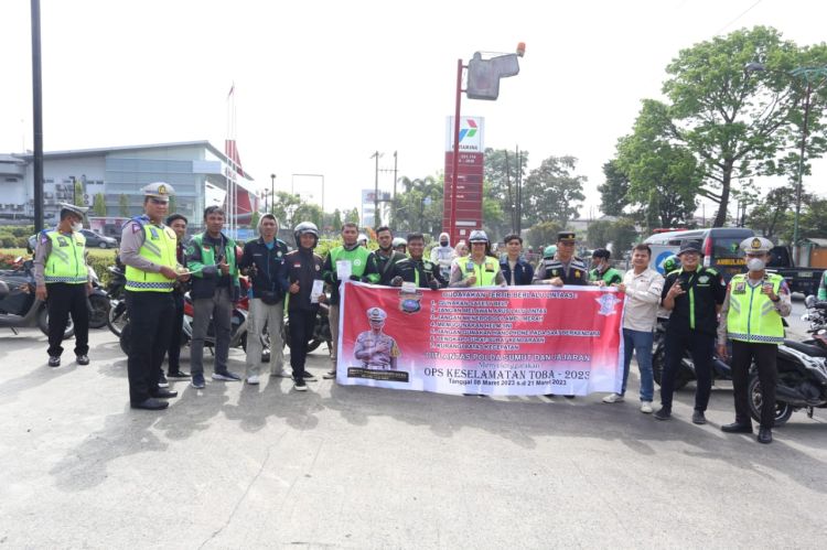 Hari ke-8 Operasi Keselamatan Toba, Polisi Sambangi Komunitas Ojol
