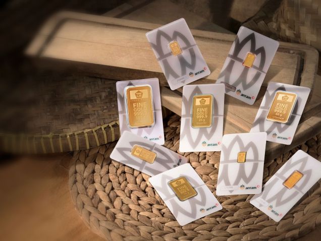 Harga Emas Antam Kembali Turun ke Level Rp1.072.000