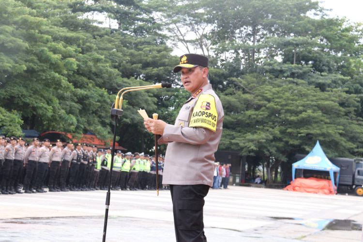 Kabaharkam Polri Tinjau Kesiapan Dalmas Nusantara di Palembang: Siap Amankan Pemilu 2024!