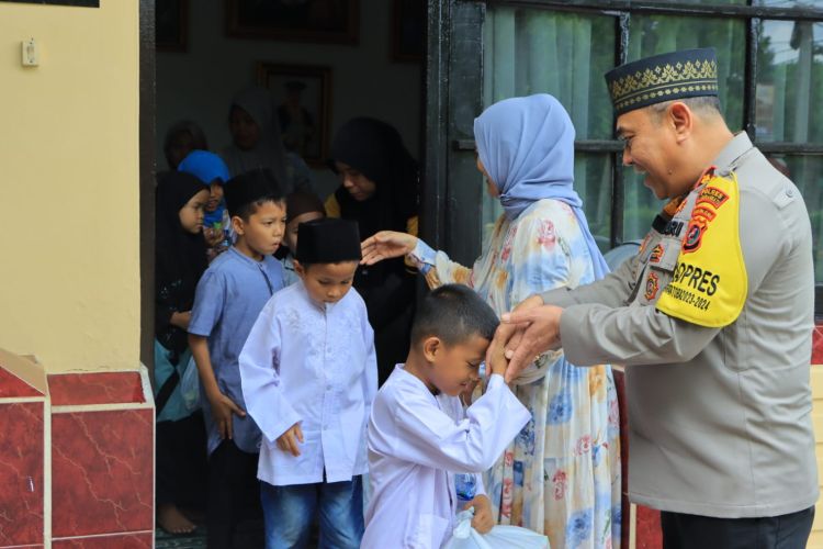 Dalam Menyambut Bulan Ramadhan, Waka Polres Laksanaka  Doa Bersama Pulun Anak Yatim