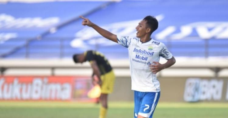 Beckham Masih Kenakan Baju Pangeran Biru Hingga  2025,  Sepakat dan Tampil Apik