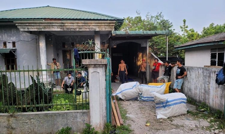 Polda Sumut dan Bea Cukai Sita 243 Bal Pakaian Bekas dari Medan Tuntungan