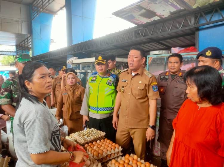 Pemko Sibolga dan TPID Mengintervensi Pasar  Lewat Pasar Murah