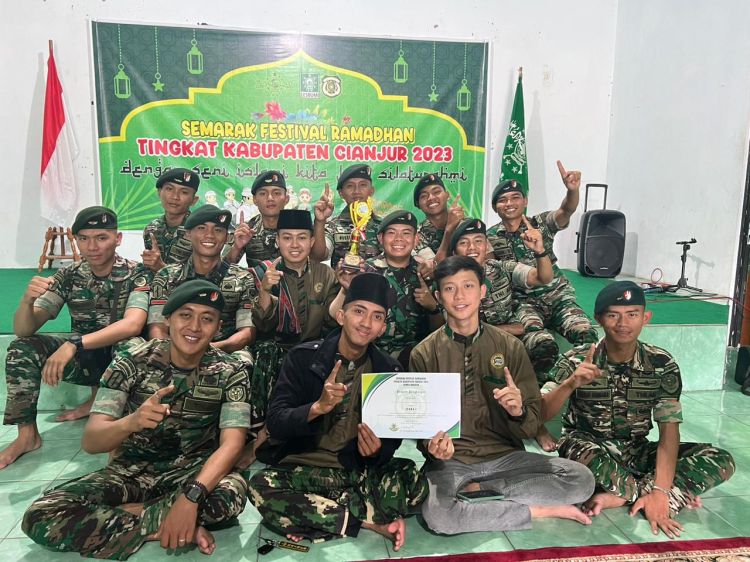 Tim Hadroh Yonif Raider 300/Bjw raih Juara 1 dalam Lomba Hadroh Se-Kabupaten Cianjur