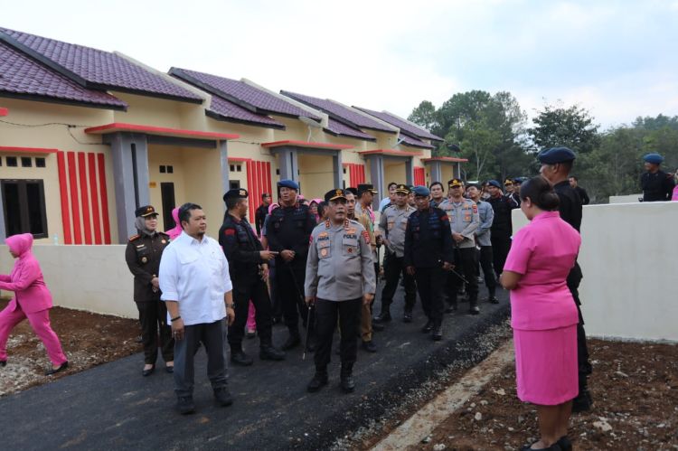 50 Unit Rumah Dinas Batalyon C Pelopor Brimob Diresmikan