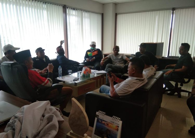 Wacana Disperindag Sidoarjo Merelokasi Para Pedagang Pasar Larangan Sidoarjo Sisi Timur Tidak Berkeadilan dan Melanggar HAM