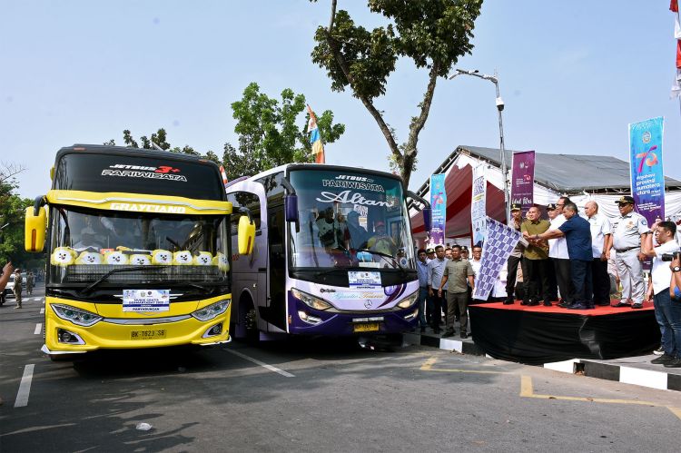 Edy Rahmayadi Lepas 94 Bus Mudik Gratis Pemprov Sumut