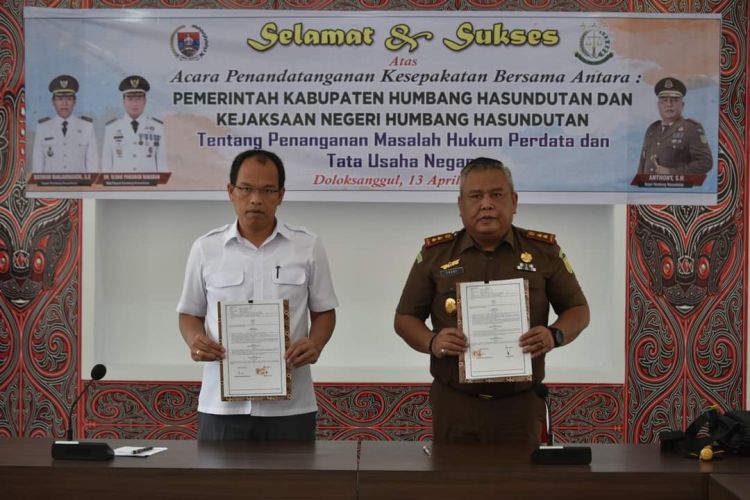 Bupati Humbahas Teken Kesepakatan Bersama Kejaksaan dalam Penanganan Hukum Perdata dan TUN