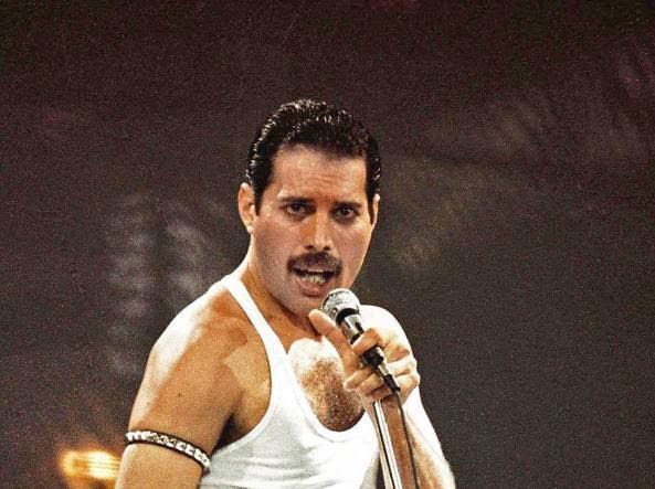 Koleksi Milik Vocalis Queen Freddie Mercury Bakal Dilelang