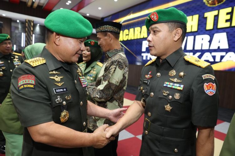Brigjen Ateng Karsoma Jabat Direktur Hukum TNI AD, Ini Profil Lengkapnya.