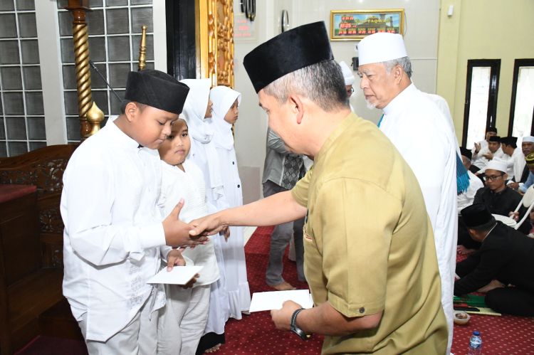 Prajurit dan PNS Kodam Diharapkan Dapat Mengambil Pelajaran dari Peringatan Nuzulul Quran Dalam Bertugas