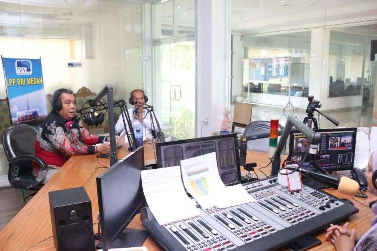 Dialog Interaktif RRI, Tatakelola Pemerintah Pemprovsu Sudah Banyak Berubah Lebihg Baik
