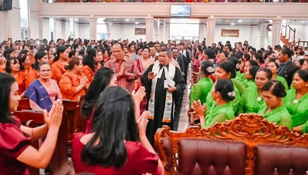 Bupati Humbahas Hadiri Perayaan Paskah Sub-Humbang Wilayah VII GKPI