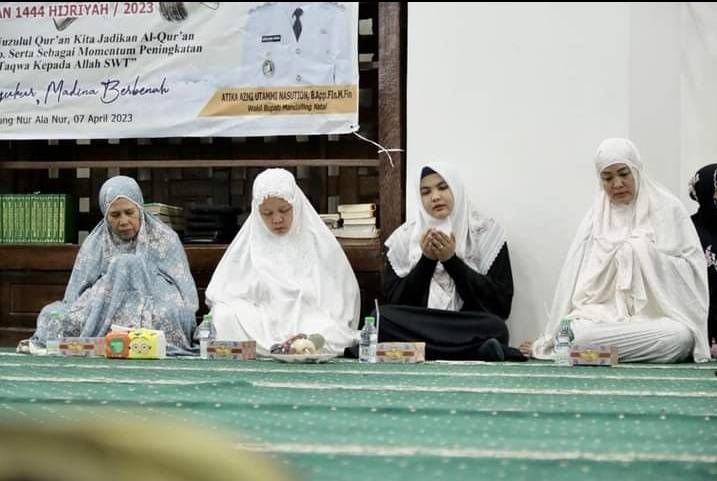Wabup Madina Himbau Orangtua   Untuk Ajak Anaknya Baca Alquran