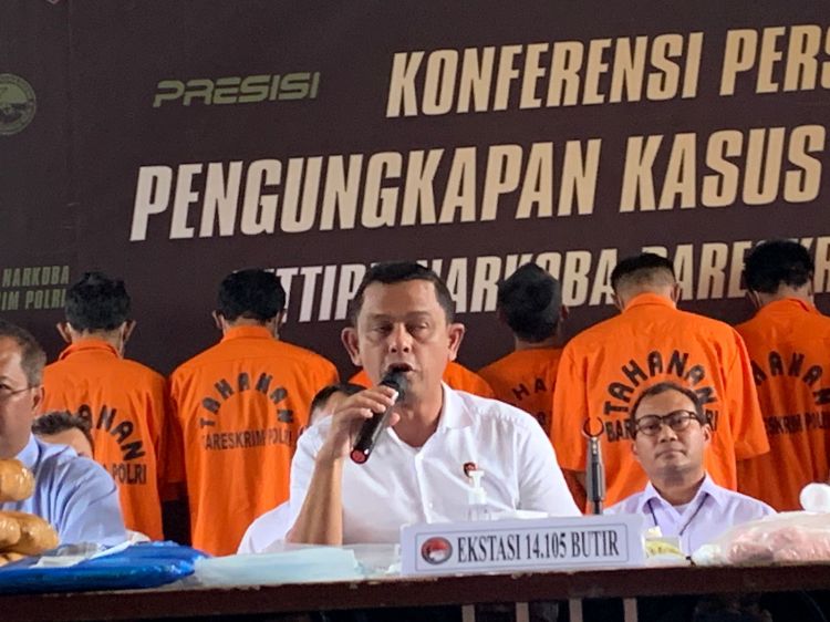 Bareskrim Ungkap Penyeludupan Sabu Cair Batam-Jakarta