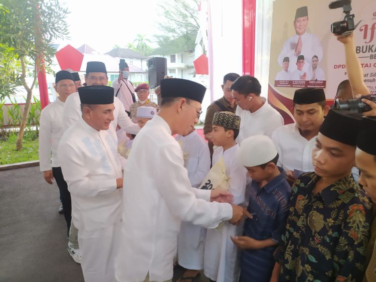 Nuzulul Qur&rsquo;an, Gerindra Sumut Buka Puasa Bareng Anak Yatim Piatu