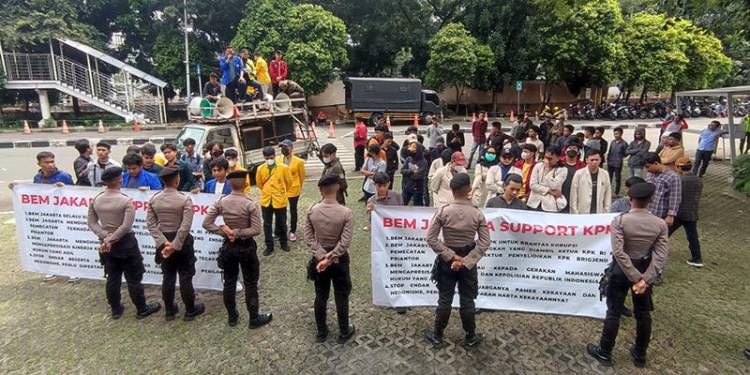BEM Dukung KPK RI dan Firli Bahuri,   Minta Endar dan Keluarga Hentikan Pamer Kekayaan