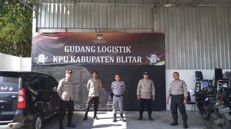 Polres Blitar Komitmen Jaga Kondusifitas Menuju Pemilu dengan Laksanakan Patroli Ops Mantap Brata 2024