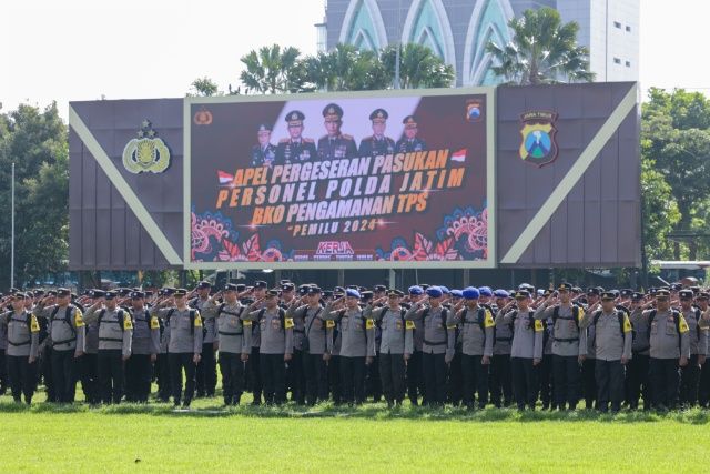 Sebanyak 1.013 Personel Polda Jatim Diberangkatkan ke Daerah Rawan Pemilu 2024