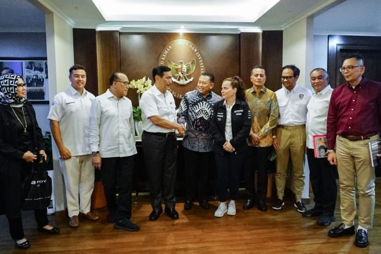 Bertemu Menko Marves, Bamsoet Dorong Legalitas Kendaraan Konversi dan Kustom di Indonesia