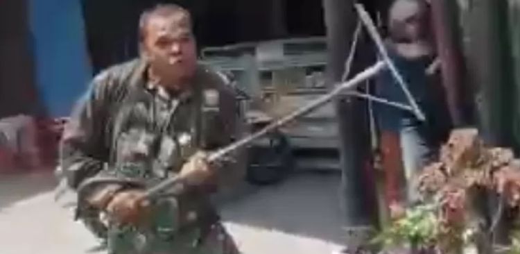 Viral, Personil Kodim Medan Dampingi Pekerjaaan Proyek Diganggu Ormas di Jalan Tuba Medan Denai