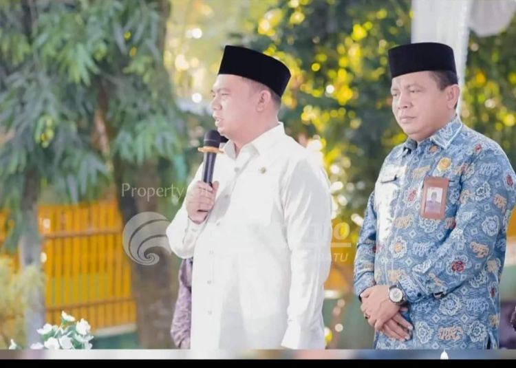 Didampingi Ketua TP PKK, Bupati Labuhanbatu Hadiri Khataman Alquran