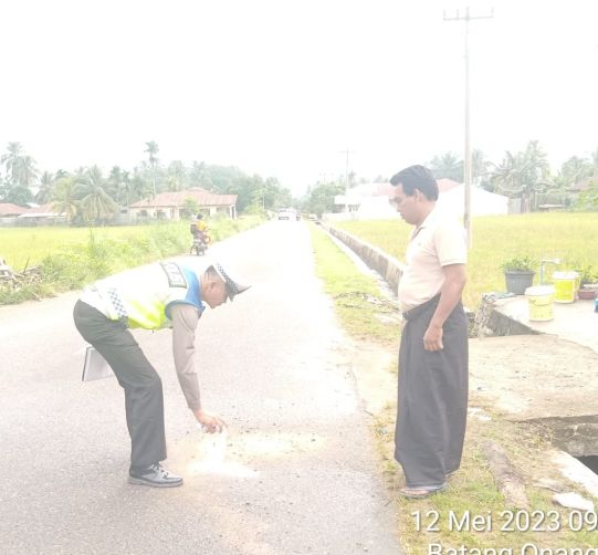 Pengendara Motor di Paluta Tewas Ditrabrak Minibus