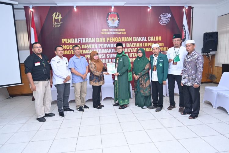 Balon DPD RI Dedi Iskandar Batubara Resmi Mendaftar ke KPU Sumut