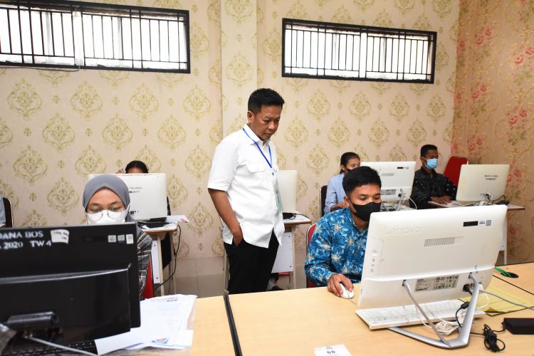 Diikuti 38.260 Pelajar, Rektor USU Ingatkan Peserta UTBK-SNBT 2023  Jangan Percaya Calo