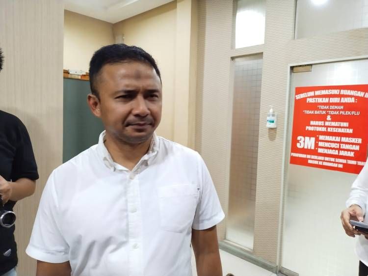 Curi Motor Pengendara, Oknum Polisi di Medan Labuhan Dihajar Massa