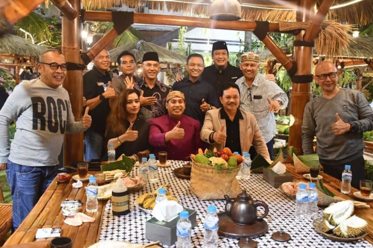 Danrem 081/DSJ Hadiri Pagelaran Wayang Kulit di Balai Kota Madiun