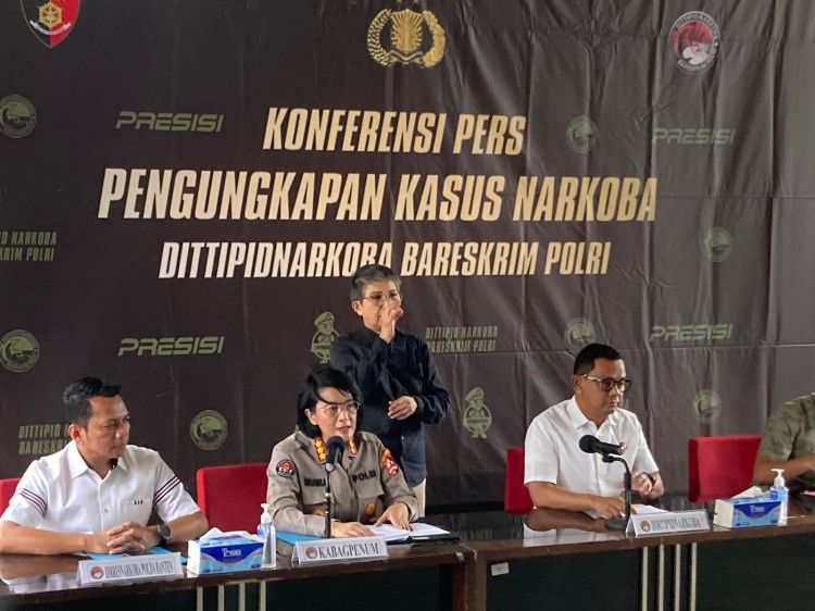 Polisi Ungkap Penyeludupan Sabu Cair 264,73 Kilogram