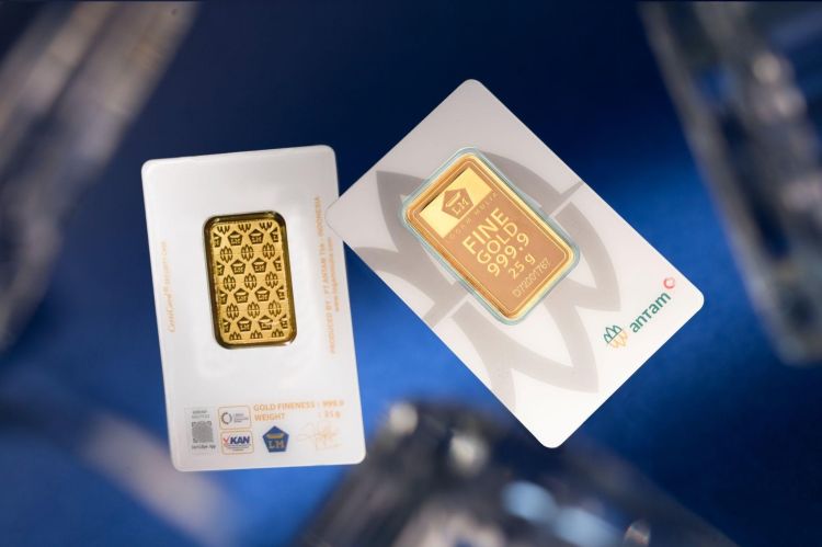 Harga Emas Antam Naik Tipis ke Level Rp1.048.000