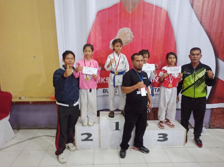 KKI Sibolga Raih 5 Medali Karate Piala Bupati Tapanuli Utara*