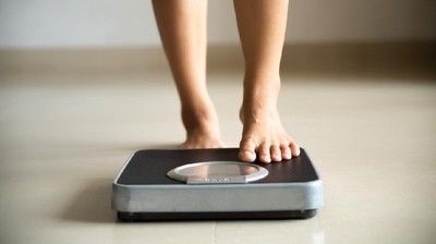 Kebiasaan yang Tak Disangka Bisa Bikin Berat Badan Naik Cepat