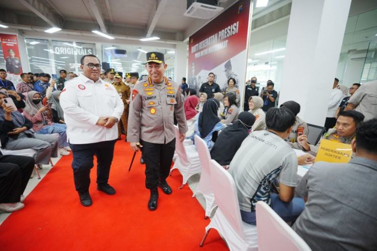 Kapolri Tinjau Kawasan Industri Brebes, Harap Masalah Pengangguran Teratasi