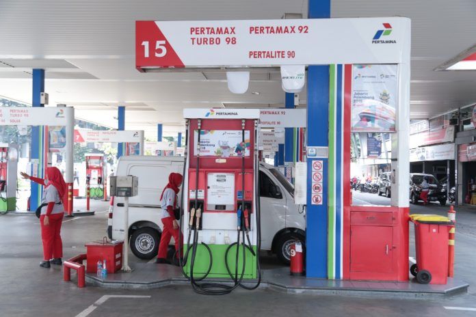 Mulai 1 Juni, Harga Pertamax Turun jadi Rp12.400 per Liter di Jabodetabek