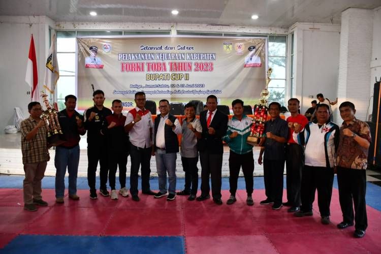 Selamat! Raih Perunggu di Kamboja, Atlet Karate Pemkab Toba Dapat Bonus 15 Juta dari Bupati