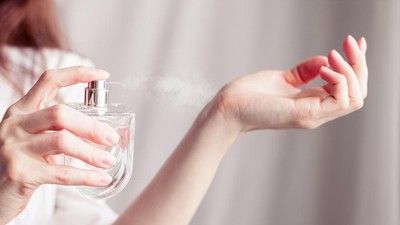 4 Cara Membedakan Parfum Asli dan Parfum Palsu