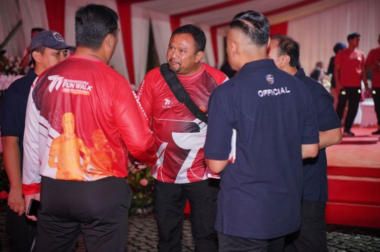 Ada Brigjen Adi Vivid Di Balik Kesuksesan Fun Walk Hari Bhayangkara ke-77 Polri