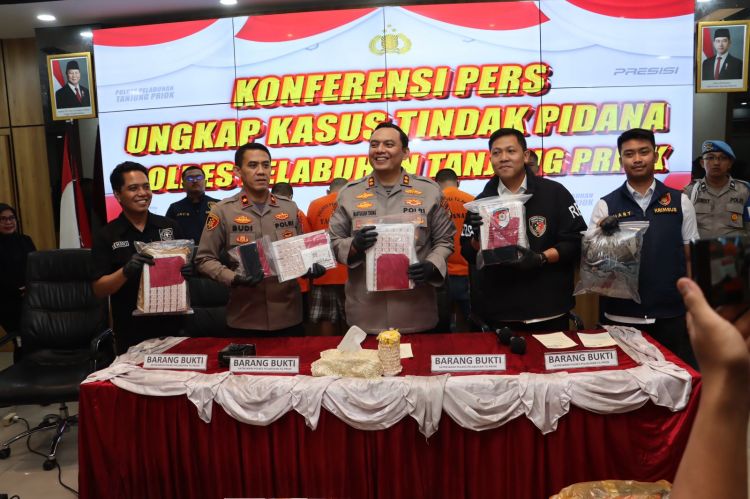 Polres Tanjung Priok Bongkar Sindikat Pemalsu Materai Senilai Rp1.2 M