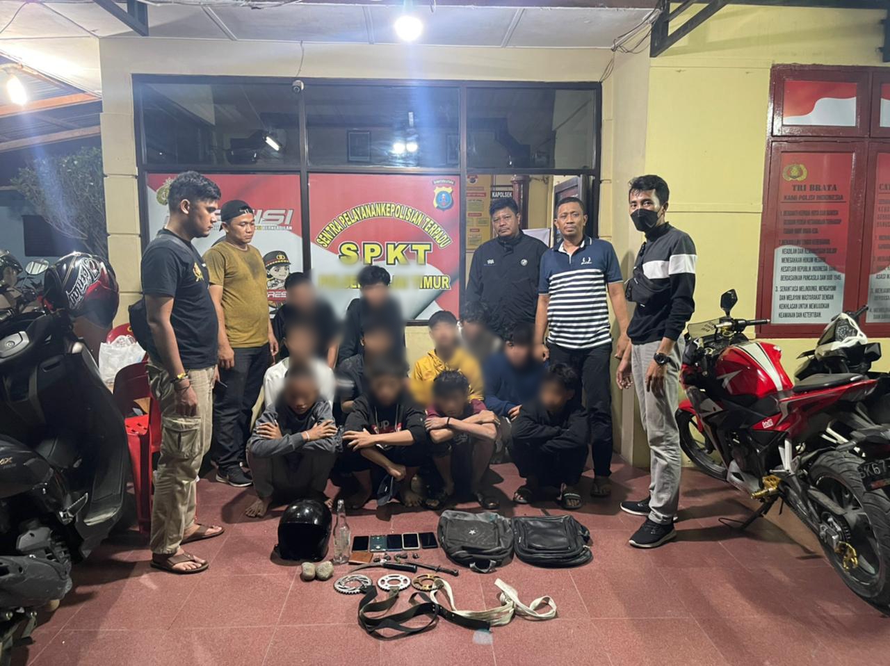 Polisi Amankan Belasan Anggota Geng Motor di Binjai, Berbagai Senjata Tajam Disita