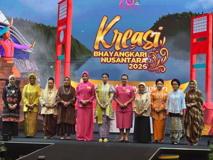 Konsisten Mendukung UMKM Naik Kelas, Bazar Kreasi Bhayangkari Nusantara 2025 Resmi Dibuka