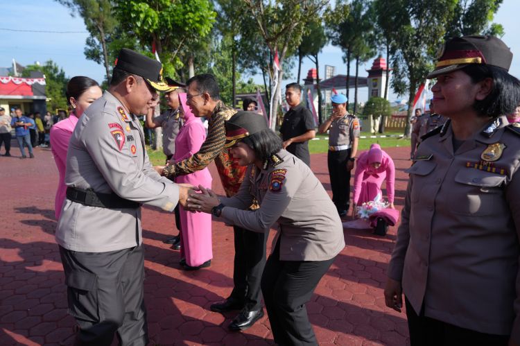 Kenaikan Pangkat Personel Jajaran Poldasu, Tegaskan Komitmen Polri yang Humanis dan Presisi