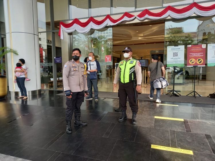 Bhabinkamtibmas Polsek Medan Baru Sambang Dialogis dengan Sekuriti Sun Plaza