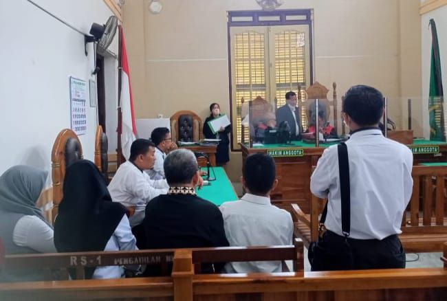 Sidang Kedua Gugatan Warga Ambai, Hakim Perintahkan Lakukan Mediasi