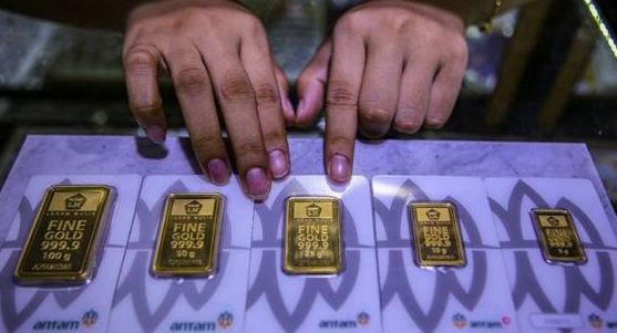 Harga Emas Bertahan di Level Rp995.000