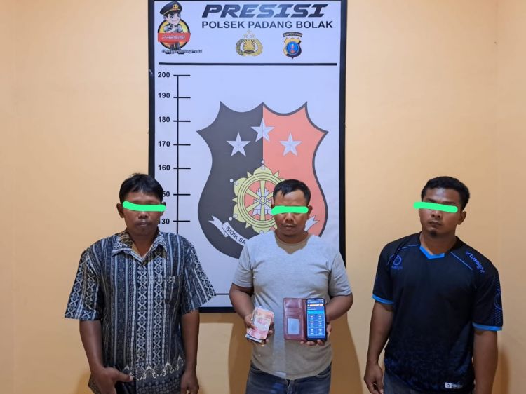 Kompak Main Judi Online Angka Tebakan, Tiga Pria Ini Diringkus Polres Tapsel