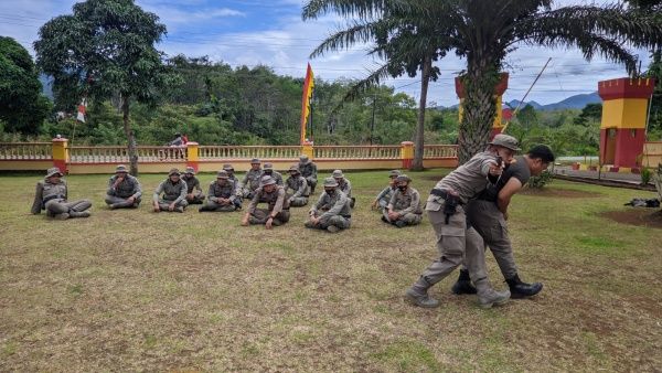Kompi 2 Batalyon C Sat Brimob Polda Sumut Gelar Pelatihan Pengamanan VVIP