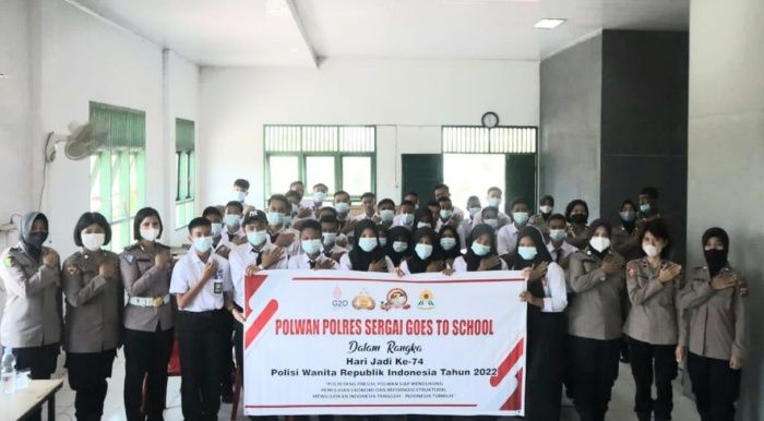 Jelang HUT ke 74, Polwan Polres Sergai Gelar Kegiatan Police Goes To School